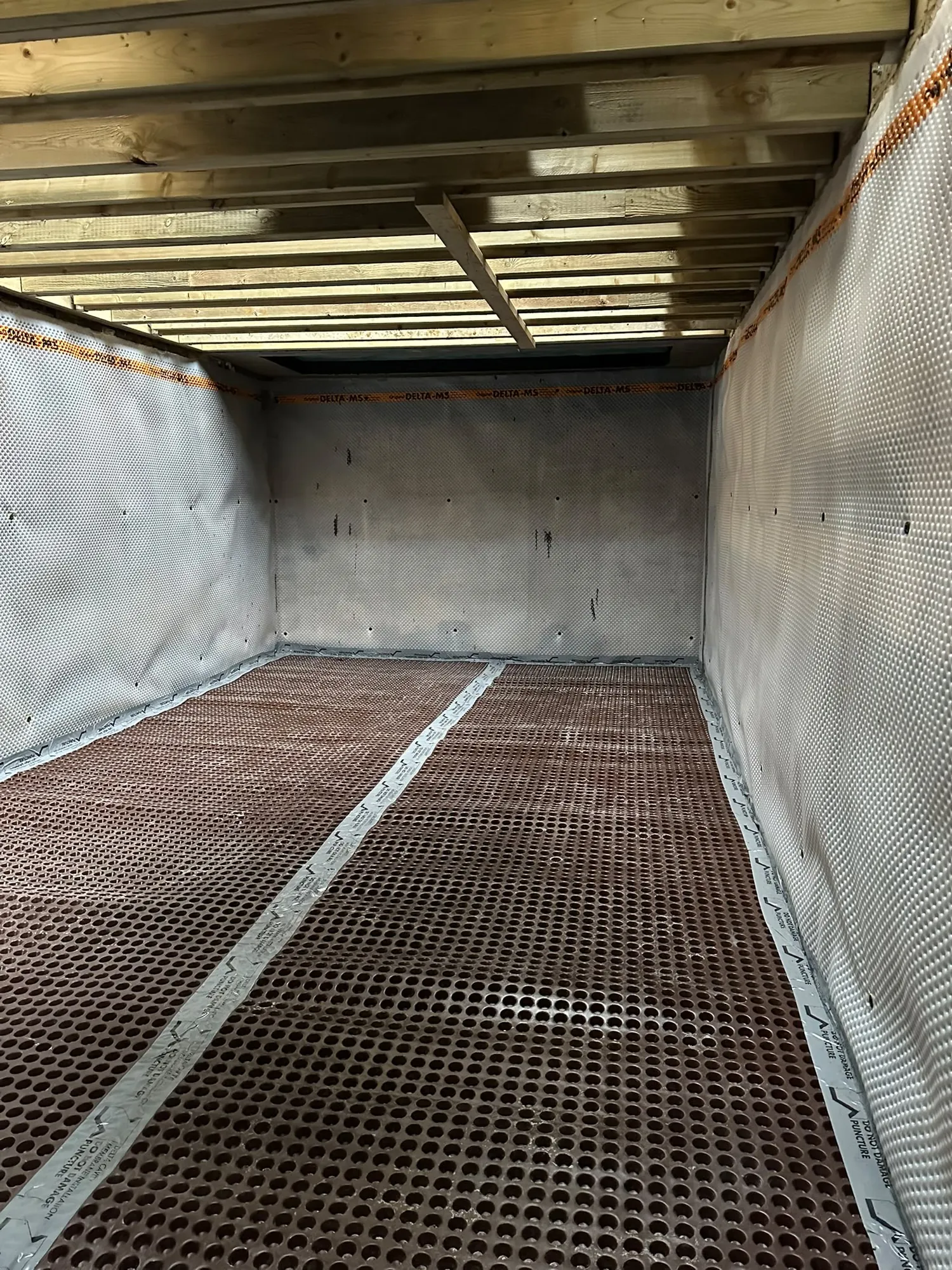 Basement — Drain Membrane & Waterproofing. in Stamford hill N16 — photo 5