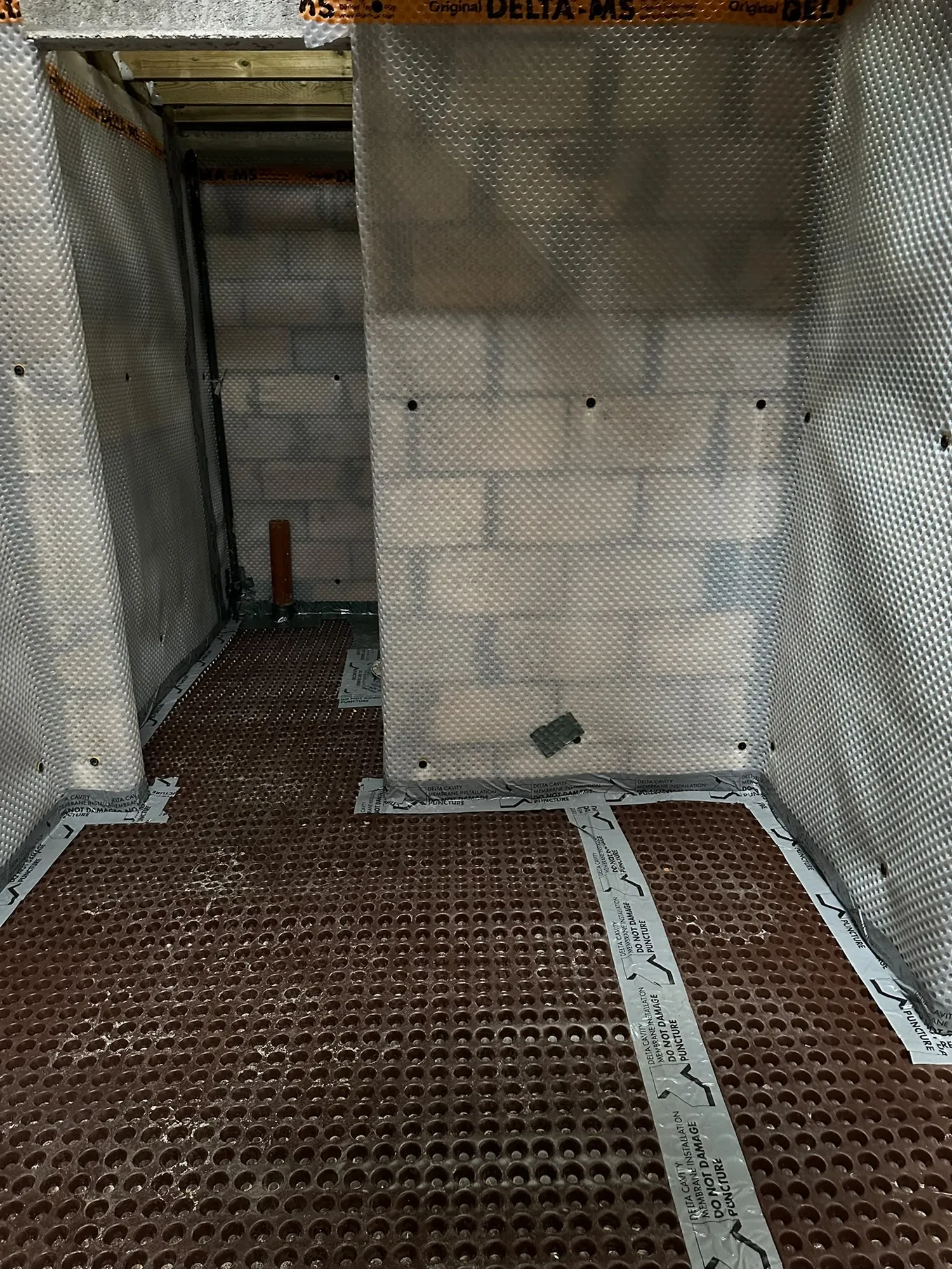 Basement — Drain Membrane & Waterproofing. in Stamford hill N16 — photo 8