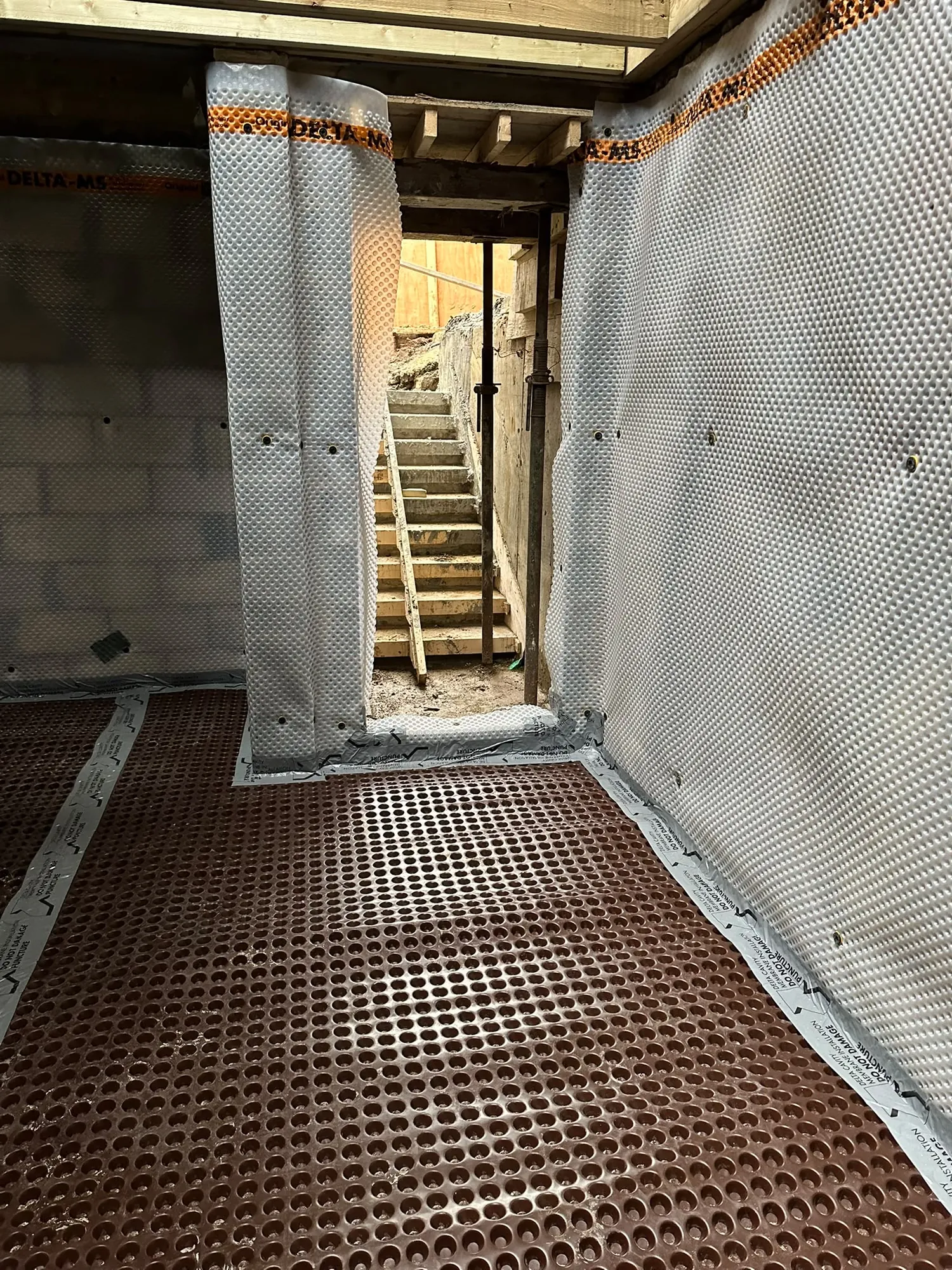 Basement — Drain Membrane & Waterproofing. in Stamford hill N16 — photo 9