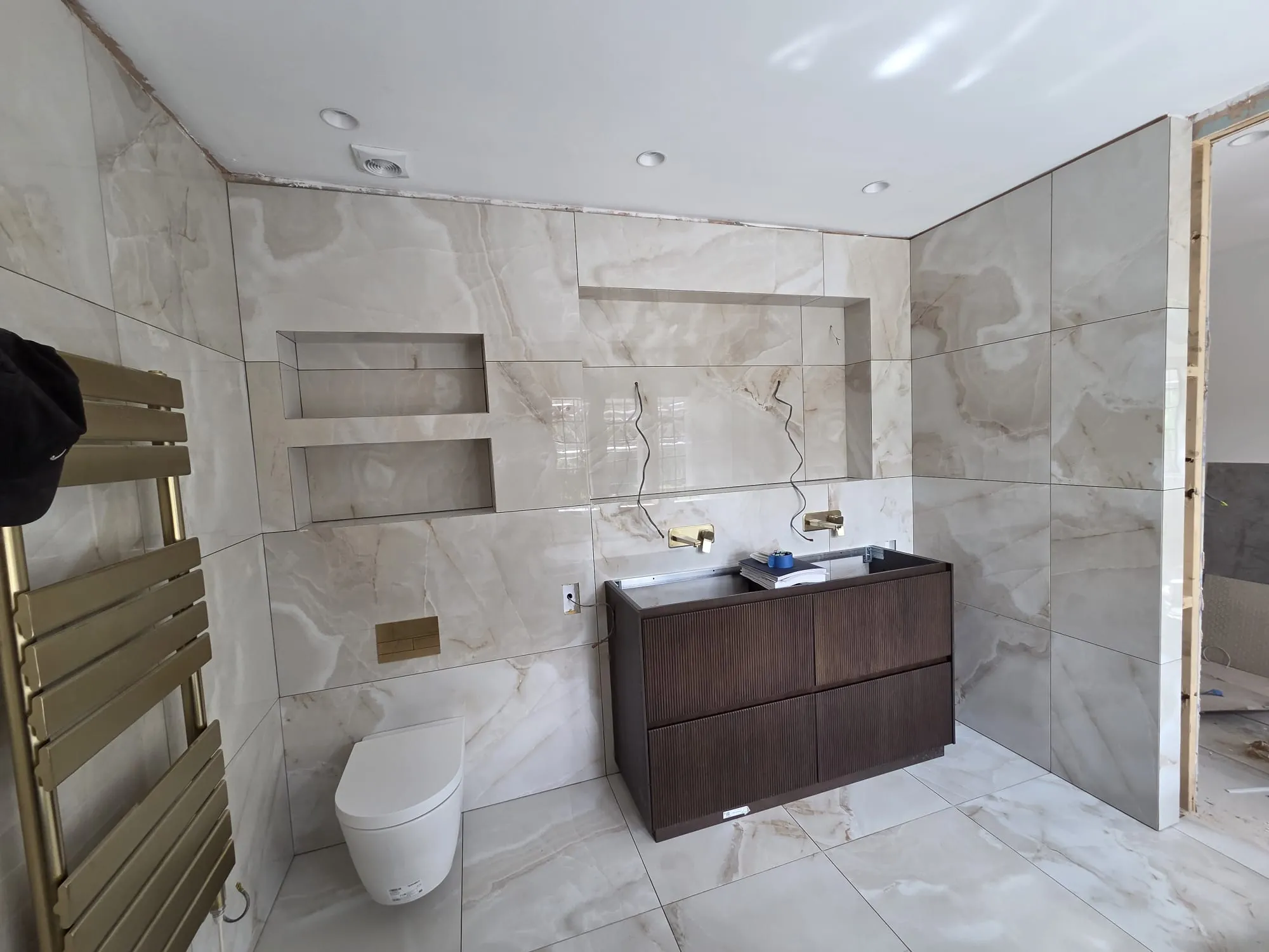 Bathroom Installation & Full Tiling in Finchley N2 — photo 4
