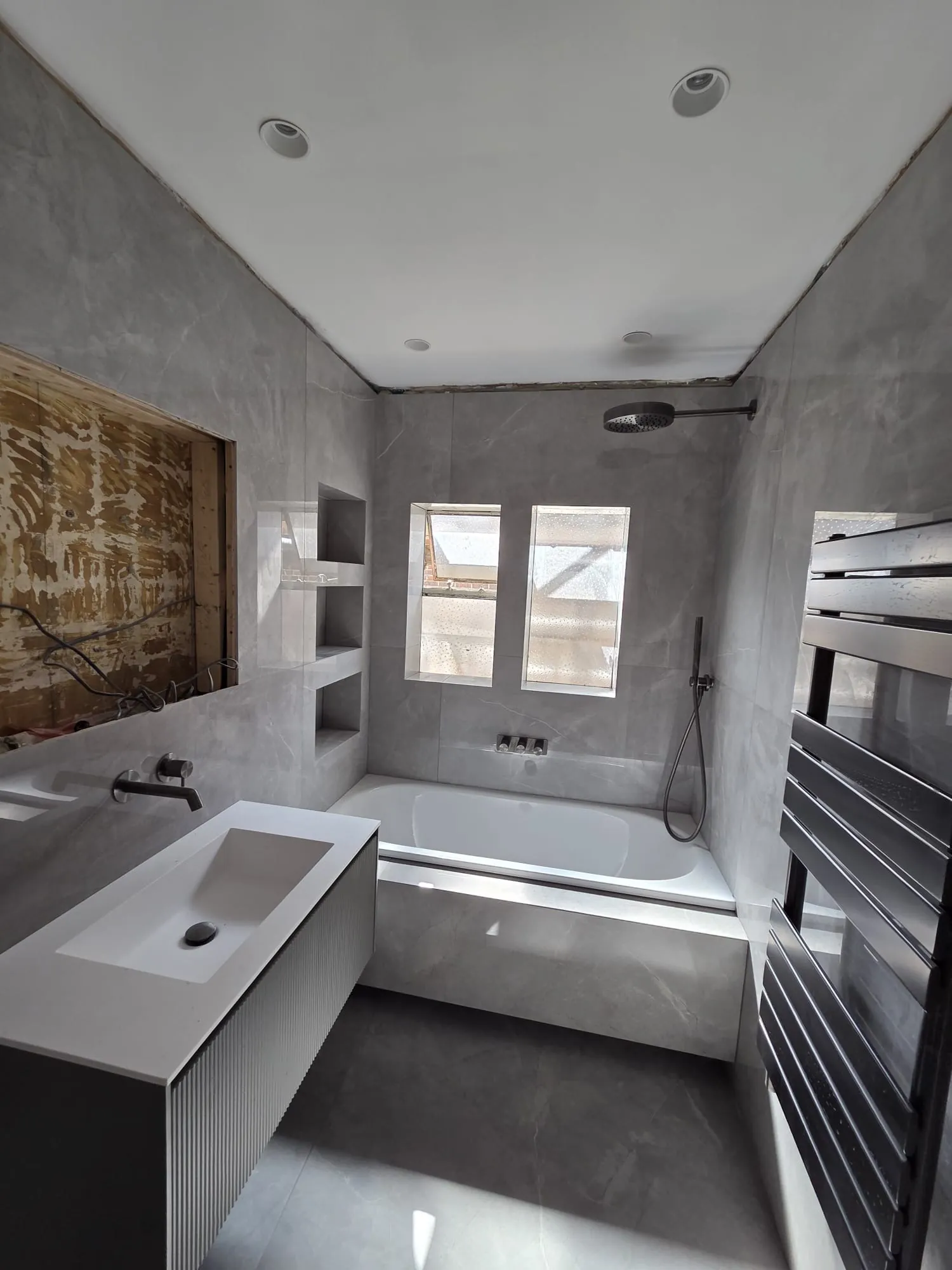 Bathroom tiling in Finchley N12 — photo 6