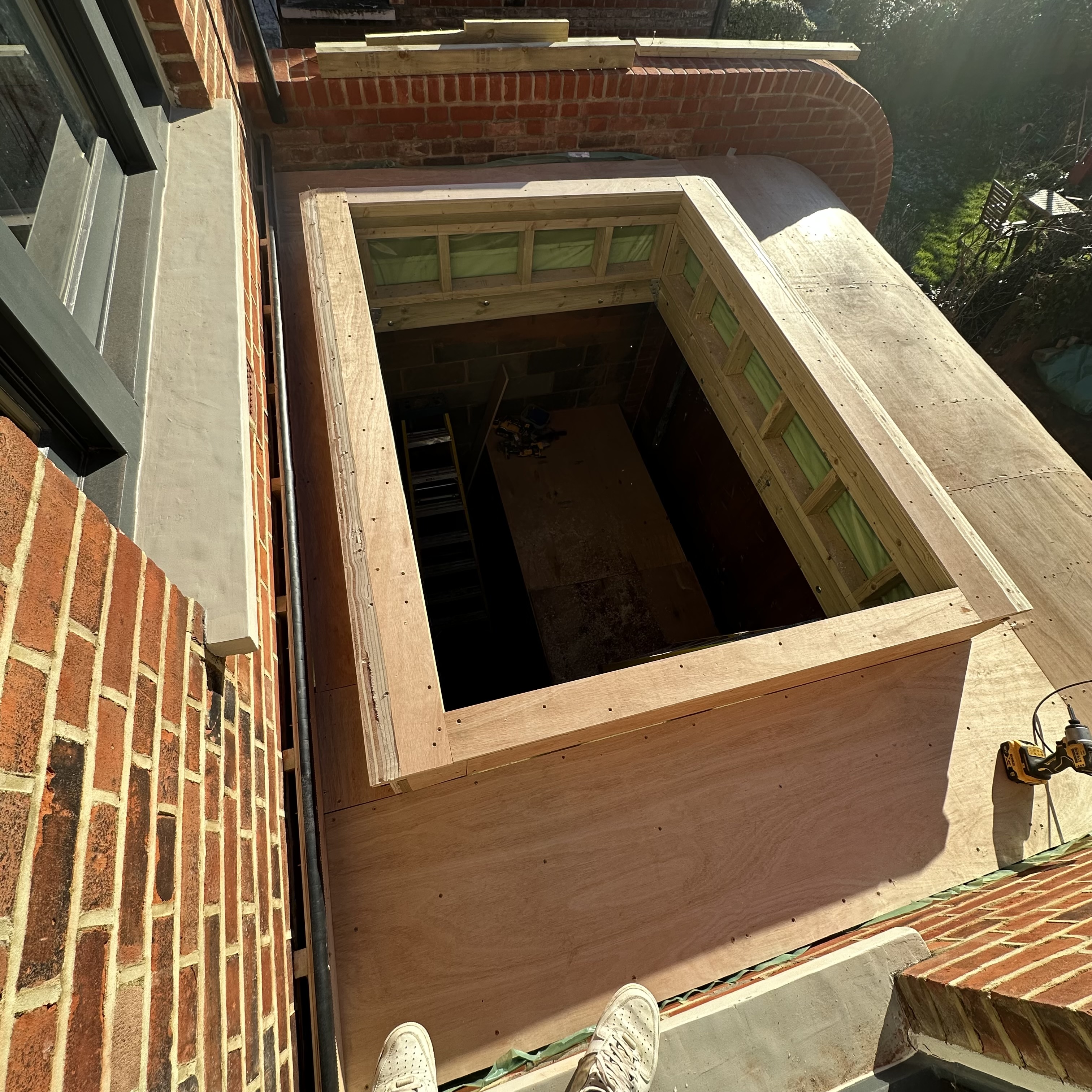 Curved Brick Extension & Structural Timber Work in Crouch end N8 — photo 6