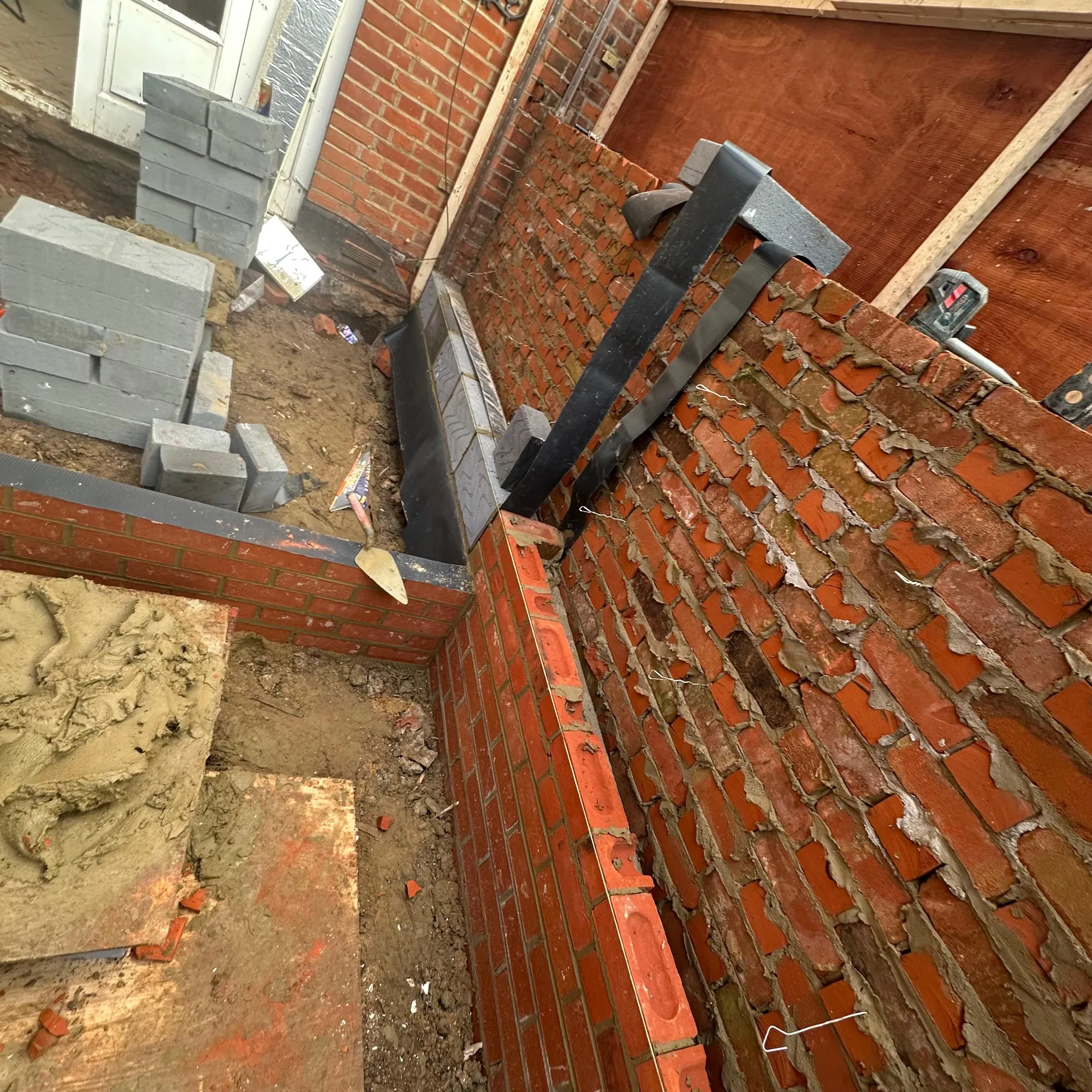 Curved Brick Extension & Structural Timber Work in Crouch end N8 — photo 2