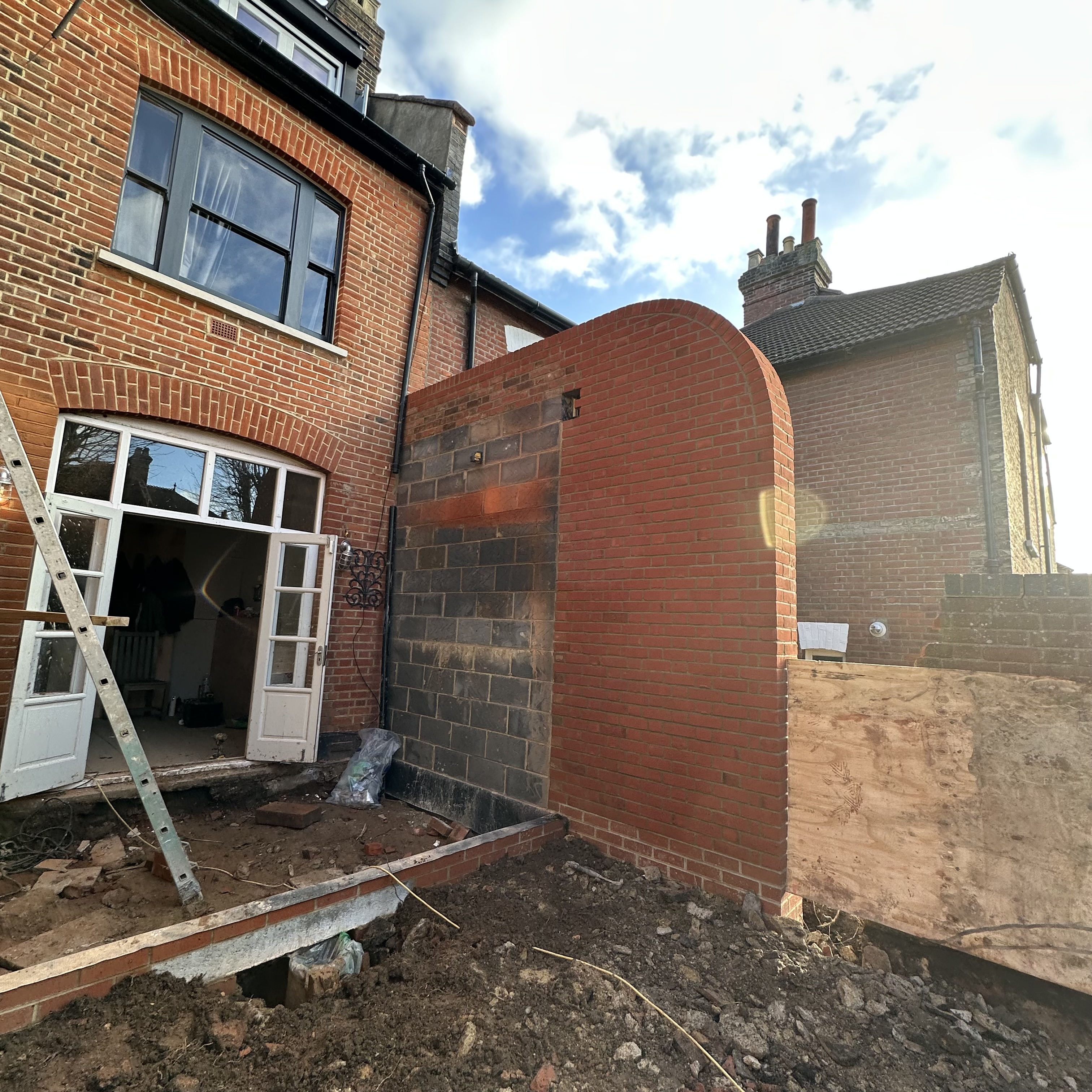 Curved Brick Extension & Structural Timber Work in Crouch end N8 — photo 4