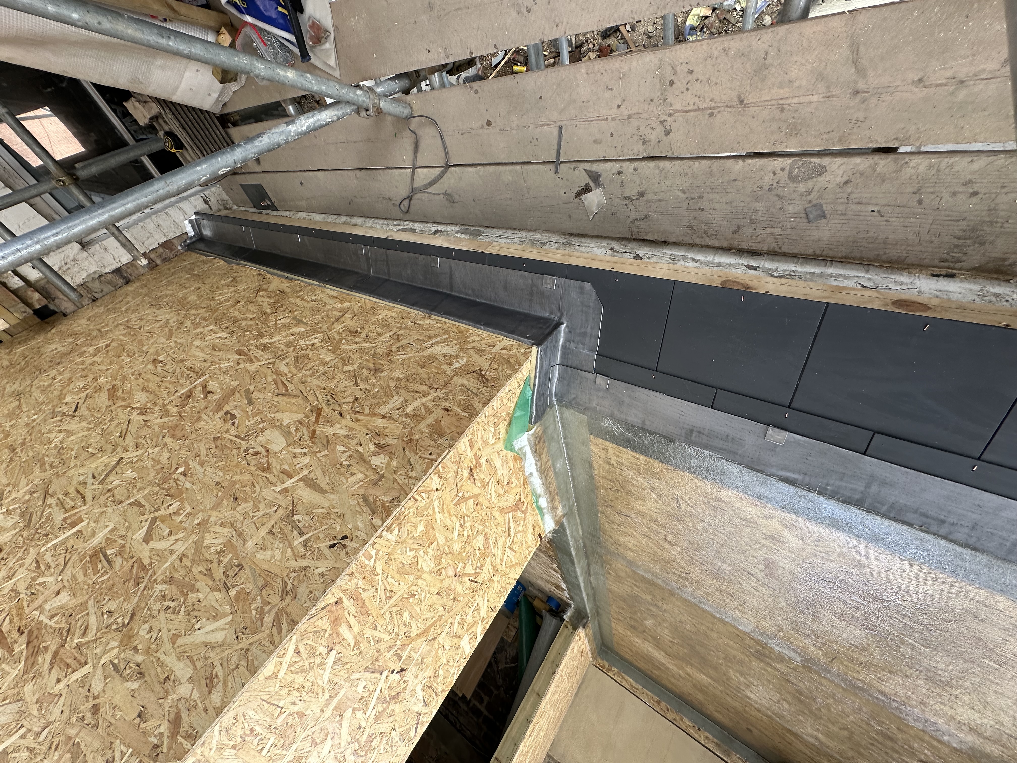Double Loft Terrace with Extension Below — photo 2