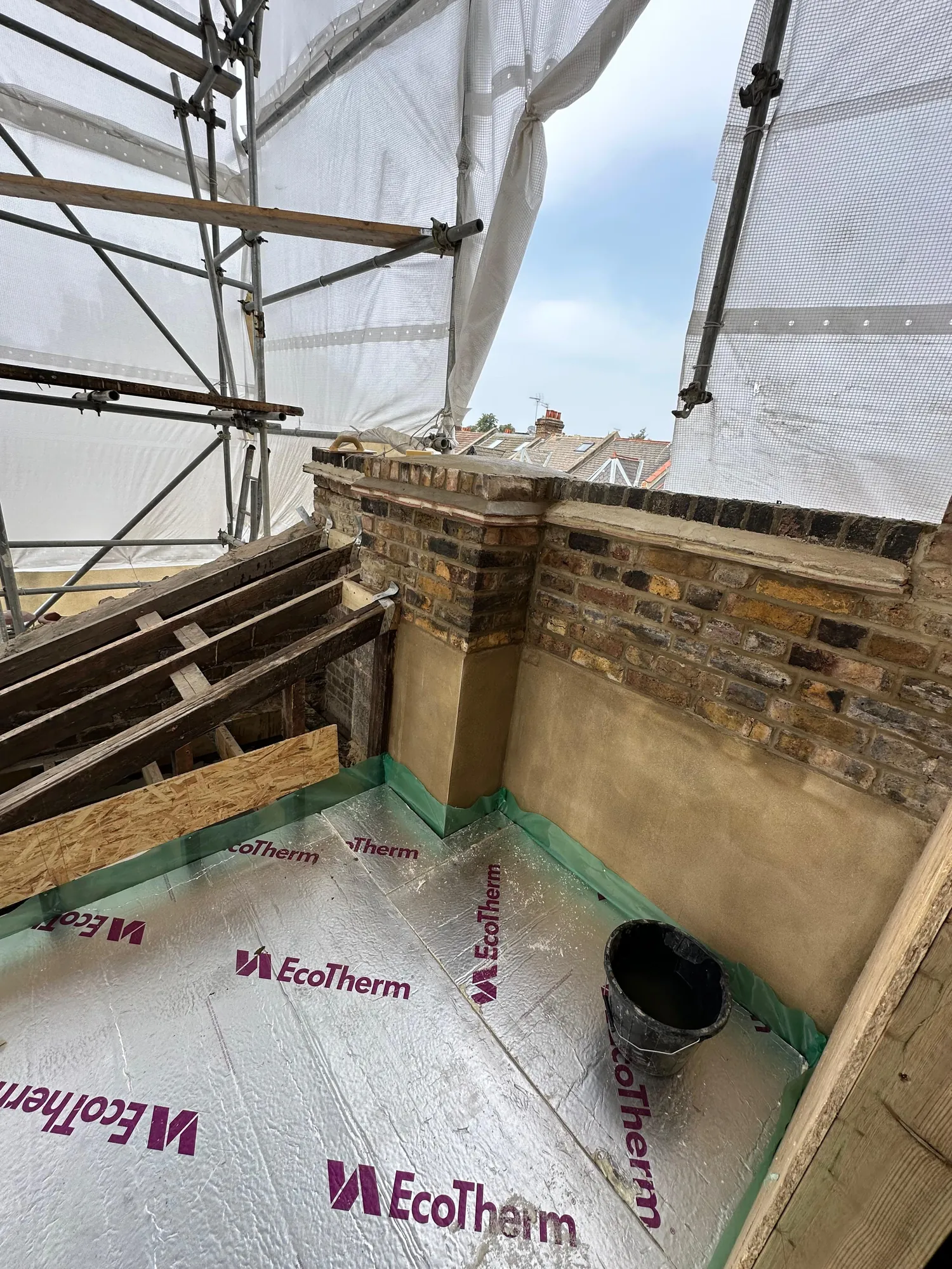 Double Loft Terrace with Extension Below — photo 8