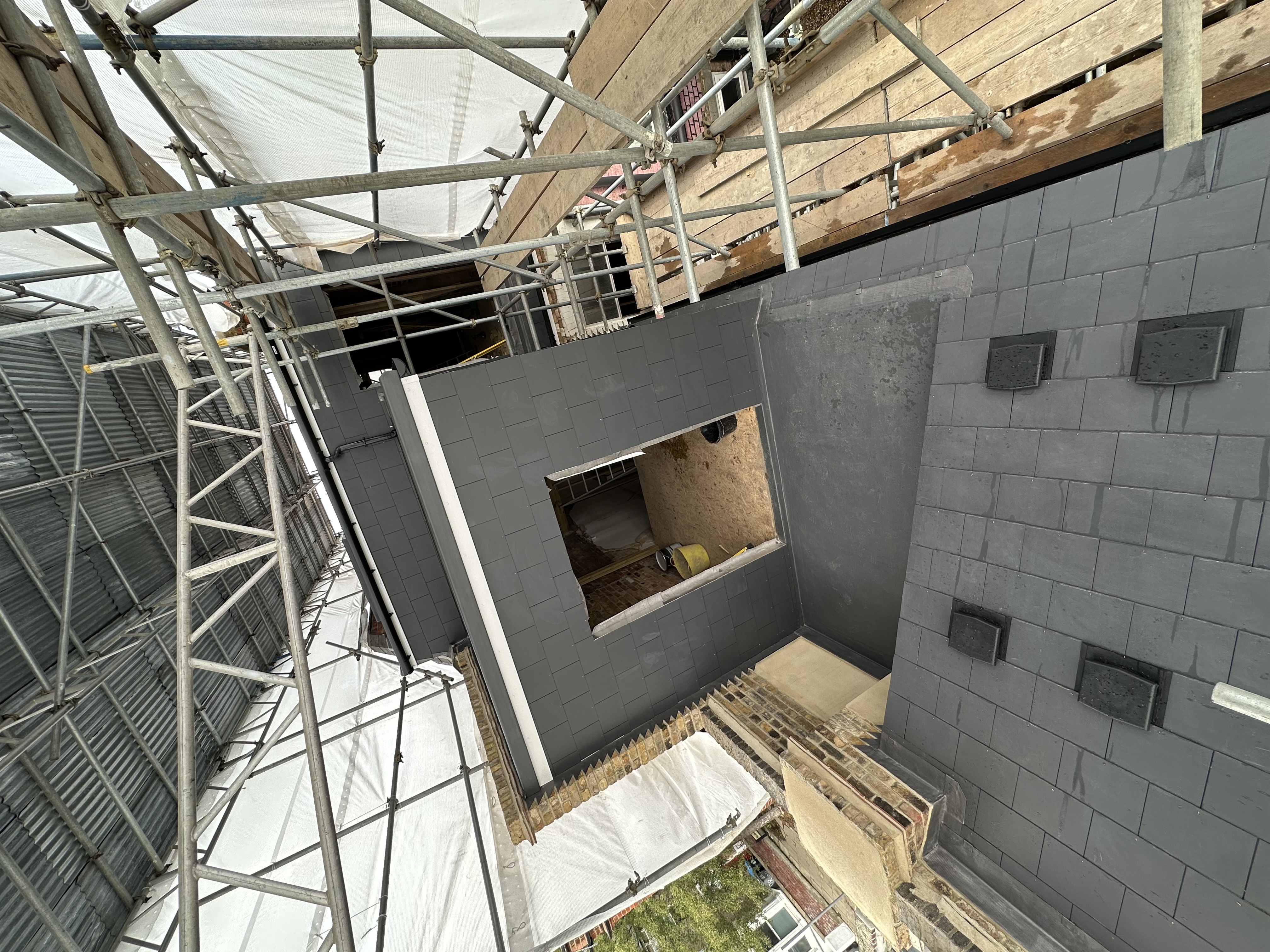 Double Loft Terrace with Extension Below
