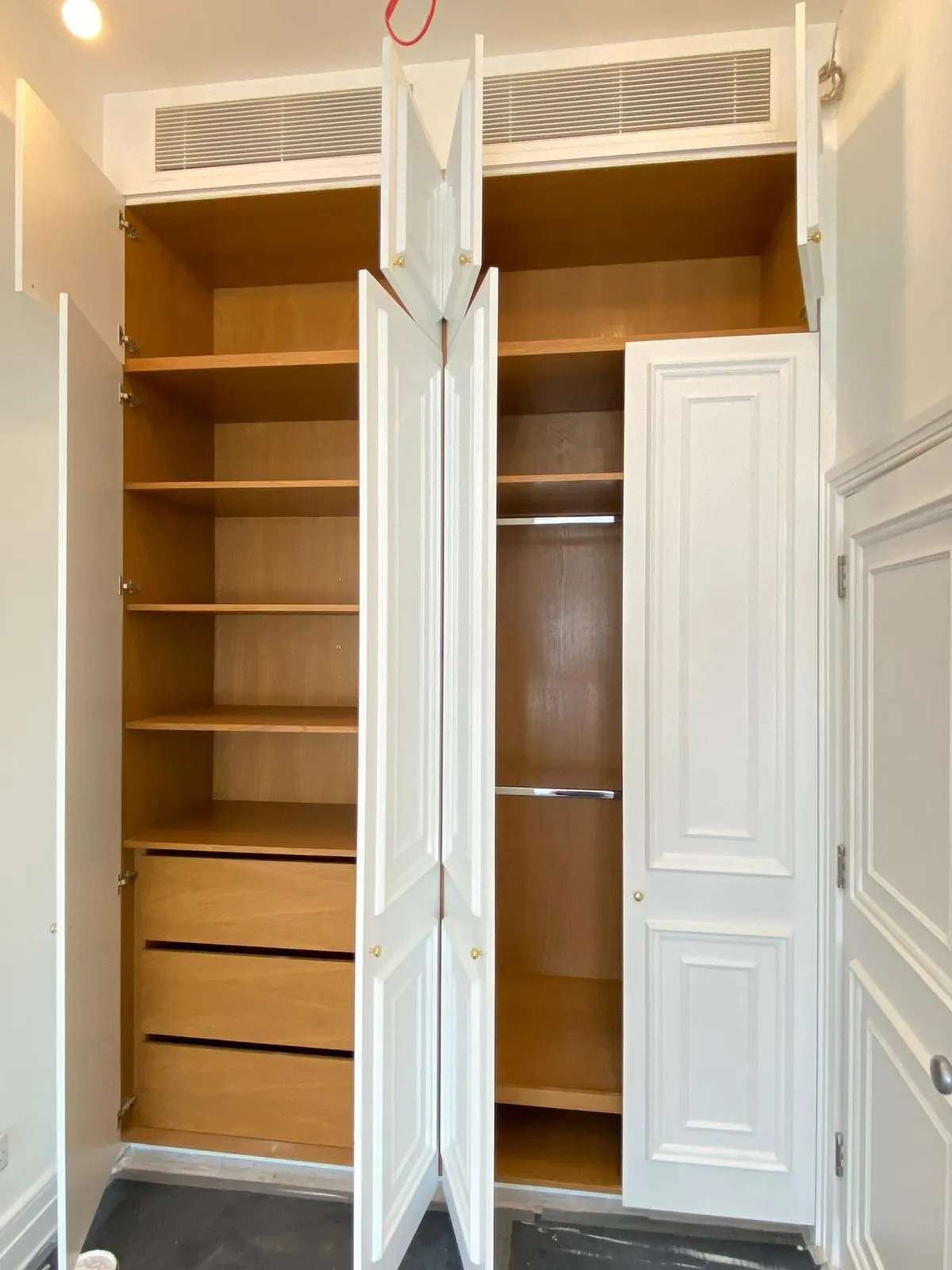 Fitted Wardrobes in London — photo 3