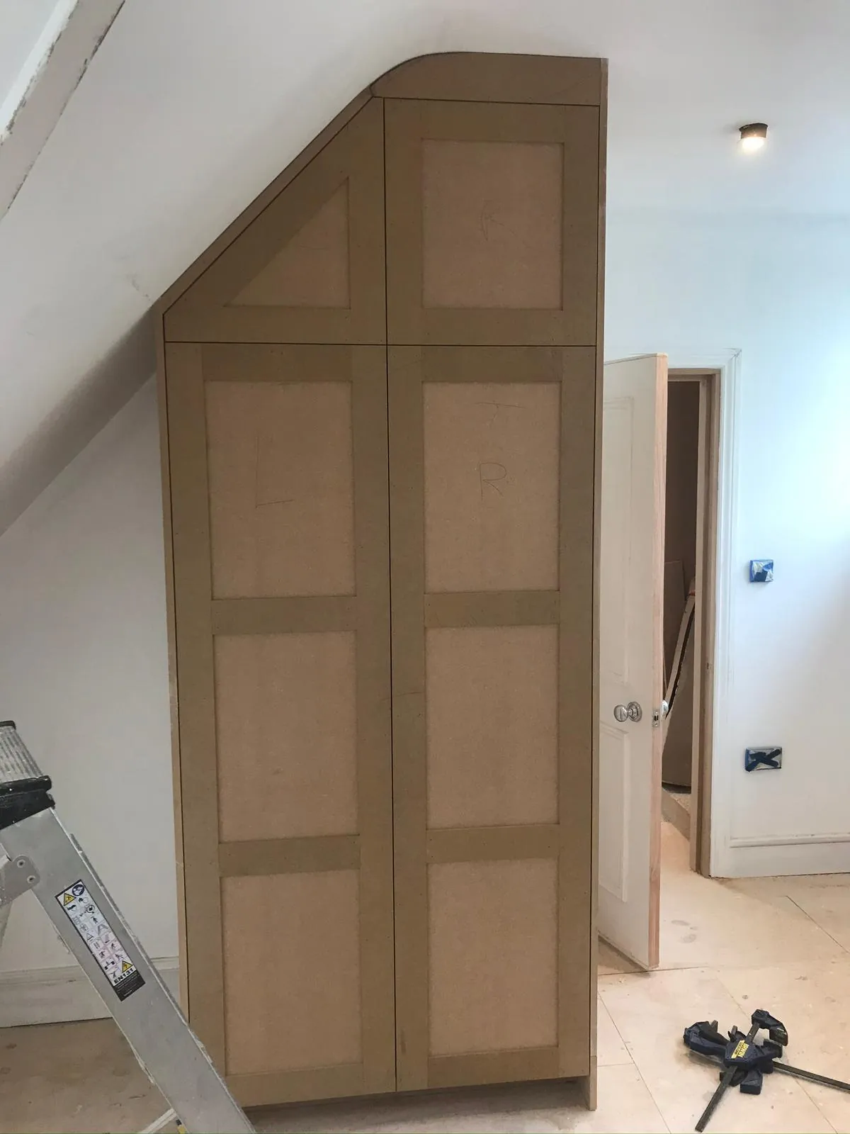 Fitted Wardrobes in London — photo 7
