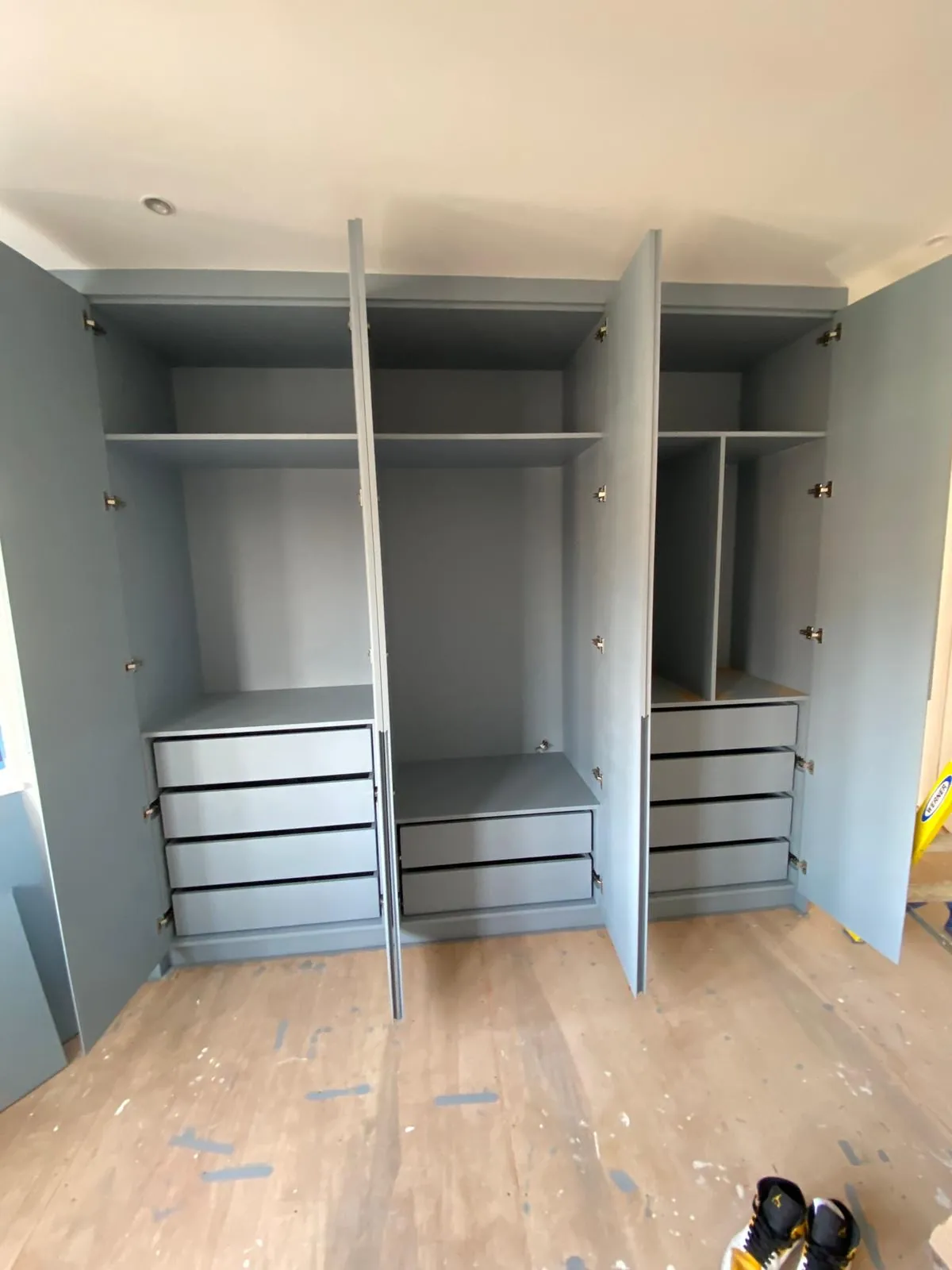 Fitted Wardrobes in London — photo 4