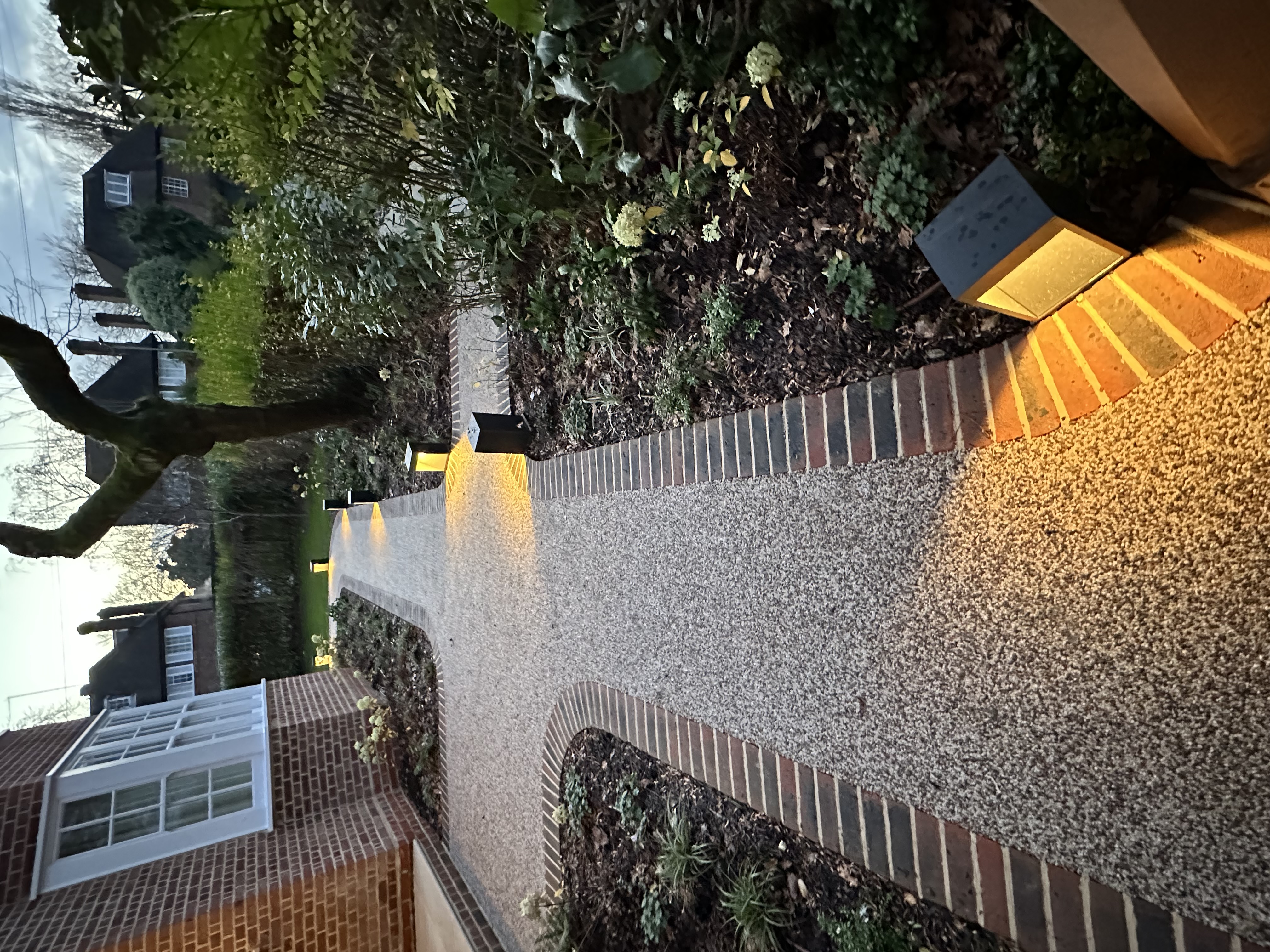 Landscaping & Groundworks – Resin Bound Pathway
