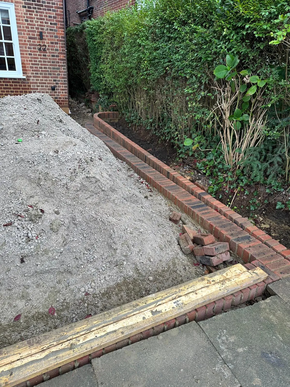 Landscaping & Groundworks – Resin Bound Pathway in East finchley N2 — photo 9