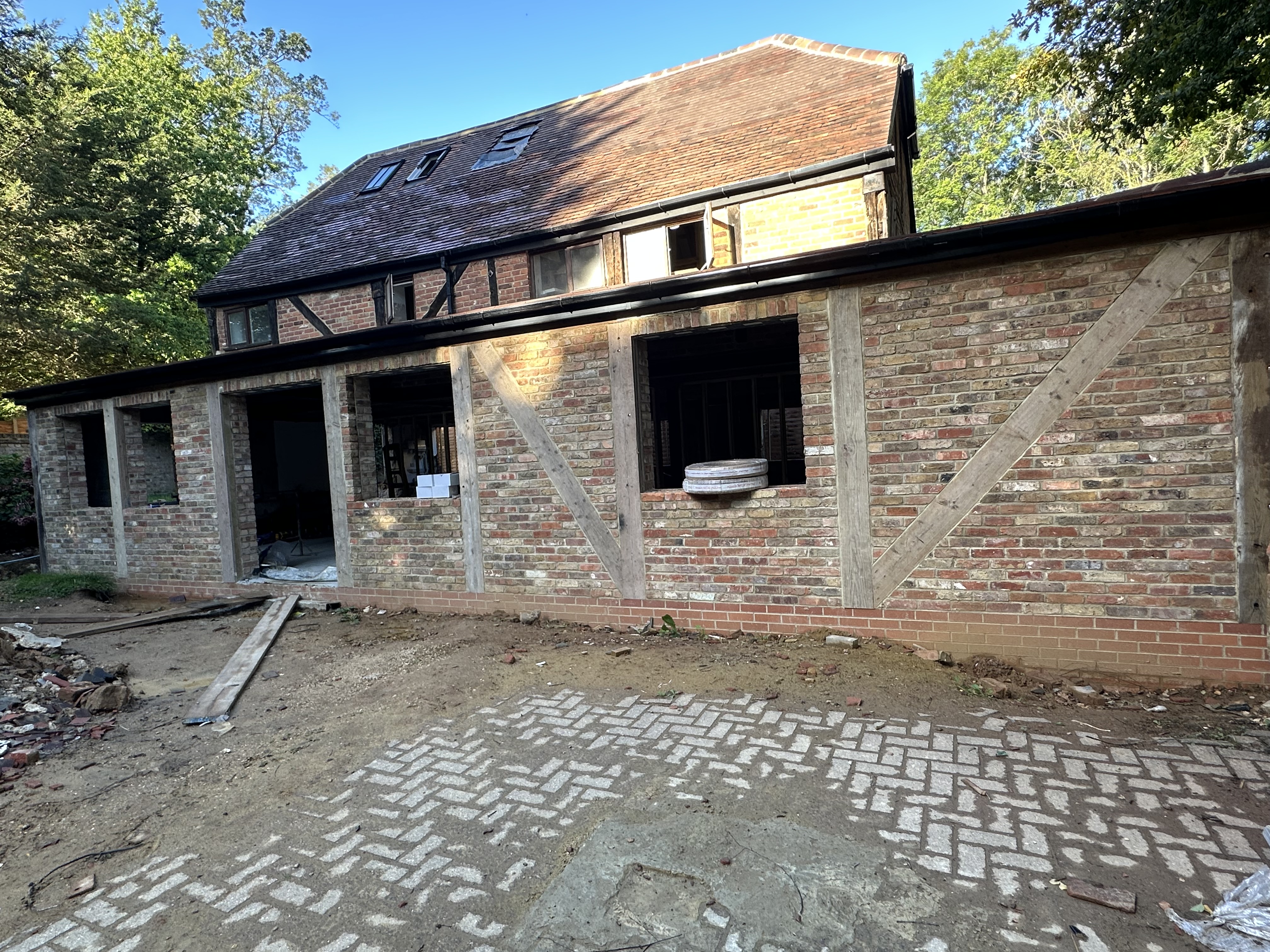 Traditional Timber Frame Extension – Matching Original Style in Elstree WD6 — photo 4