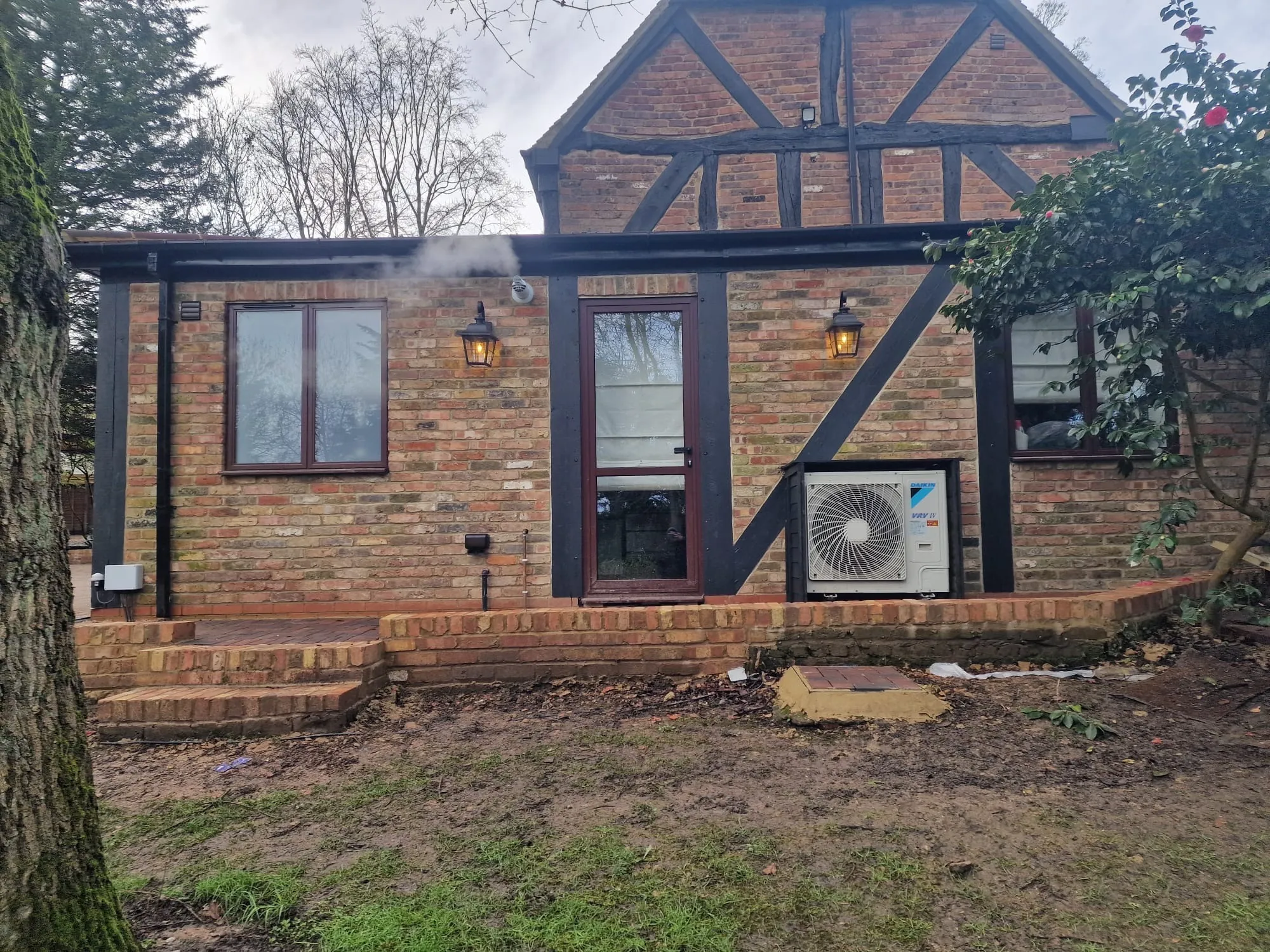 Traditional Timber Frame Extension – Matching Original Style in Elstree WD6 — photo 2