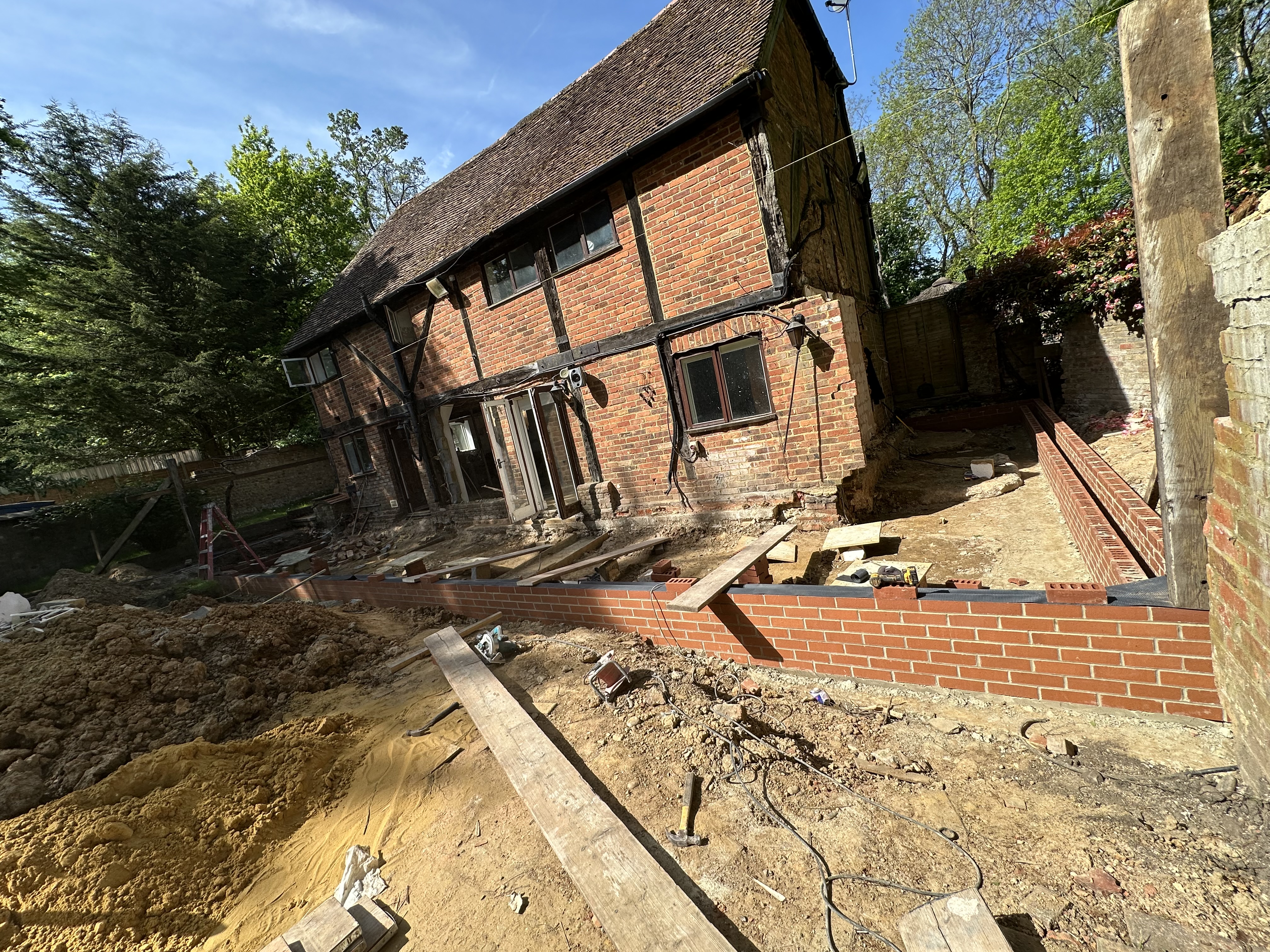 Traditional Timber Frame Extension – Matching Original Style in Elstree WD6 — photo 8